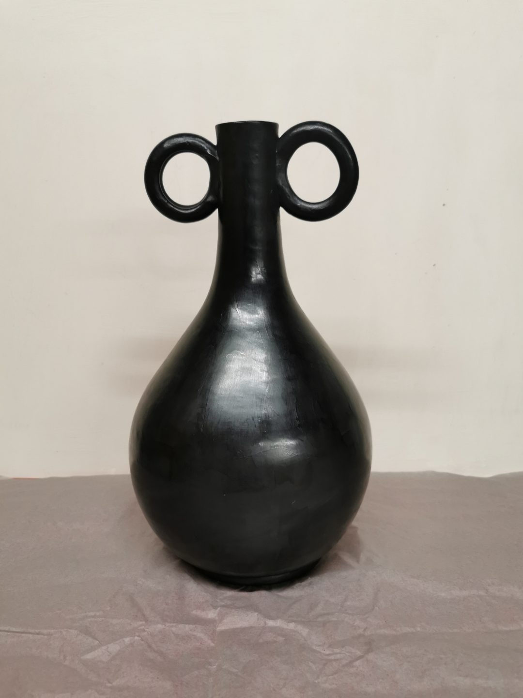 Vase "bonbonne" noir ou blanc