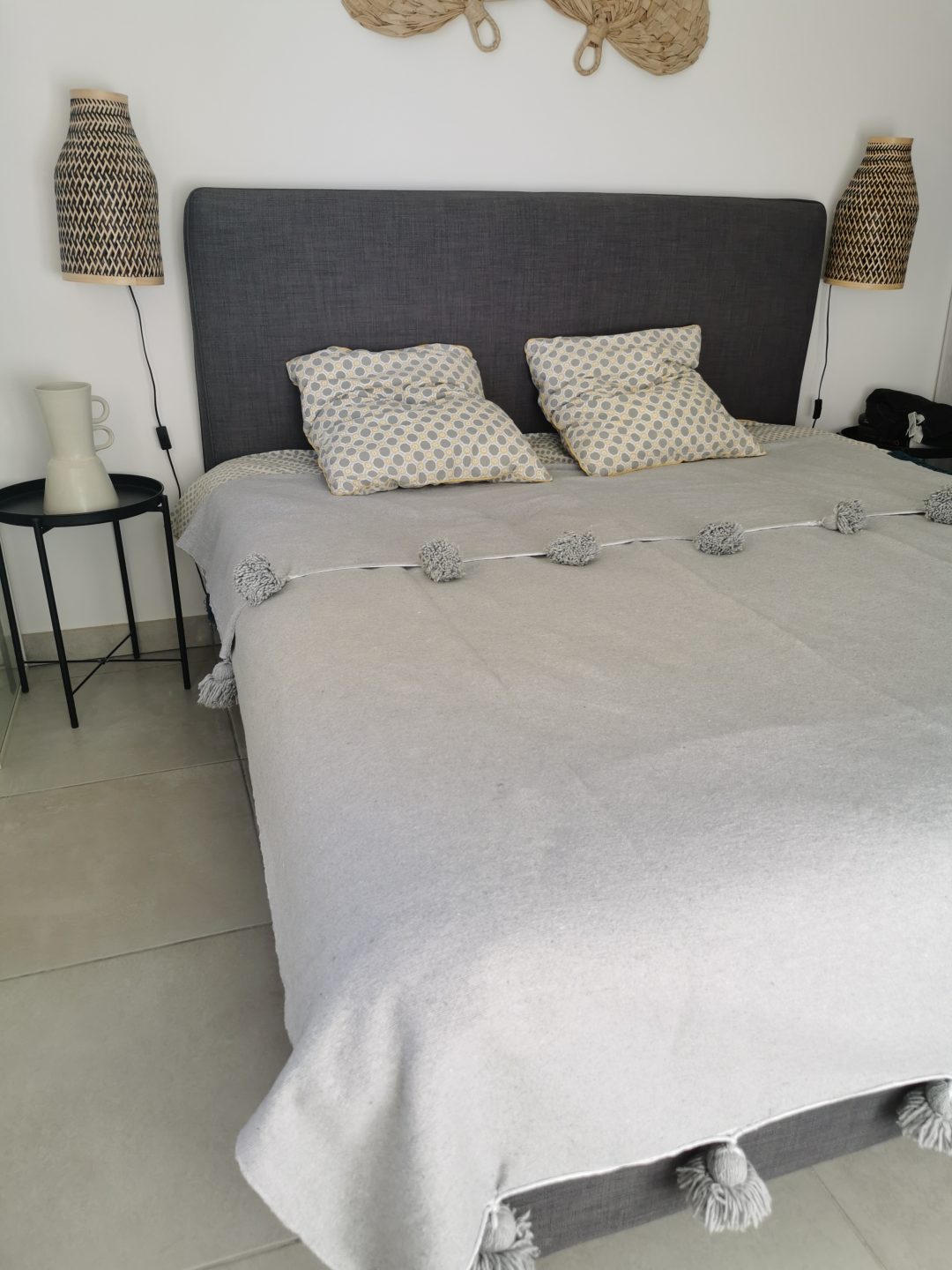 Plaid XL uni Gris Clair ou Blanc – Image 2