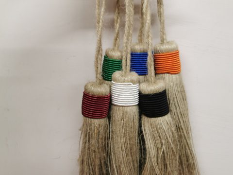 Pompons en jute pour poignées ou clés