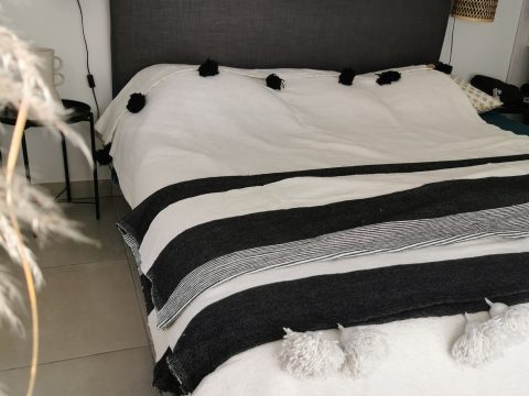 Plaid XL BERBERE Noir et Blanc