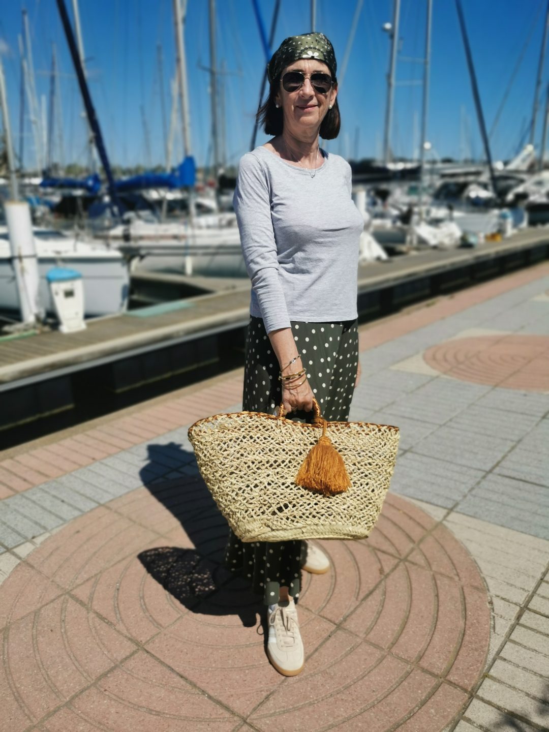 Panier à pompons marron – Image 3