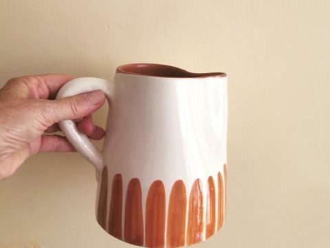 Carafe à motifs "bandes" camel